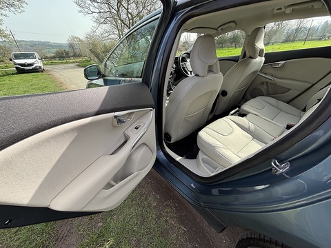 T4 Se 1.6 5dr Hatchback Automatic Petrol