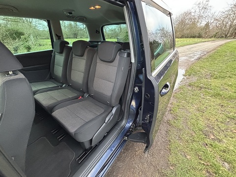 Se Tsi Bluemotion Technology Dsg 1.4 5dr Mpv Semi Auto Petrol