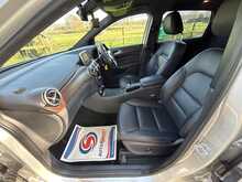 Mercedes-Benz B-Class B180 Blueefficiency Sport