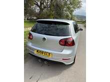 Volkswagen Golf R32