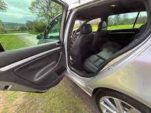 Volkswagen Golf R32