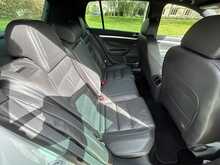 Volkswagen Golf R32
