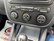 Volkswagen Golf R32
