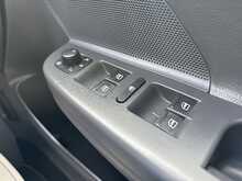 Volkswagen Golf R32