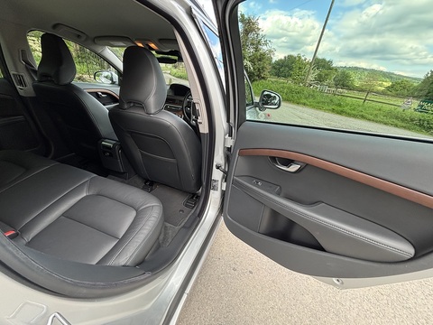 T5 Se 2.0 5dr Estate Automatic Petrol