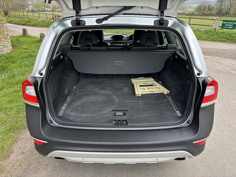 T6 Se Lux Awd 3.0 5dr Estate Automatic Petrol