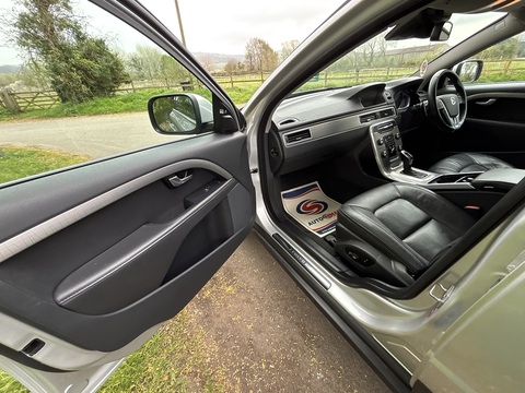 T6 Se Lux Awd 3.0 5dr Estate Automatic Petrol