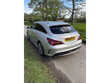 Mercedes-Benz Cla Cla 180 Amg Line