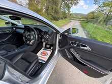 Mercedes-Benz Cla Cla 180 Amg Line