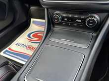 Mercedes-Benz Cla Cla 180 Amg Line