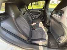 Mercedes-Benz Cla Cla 180 Amg Line