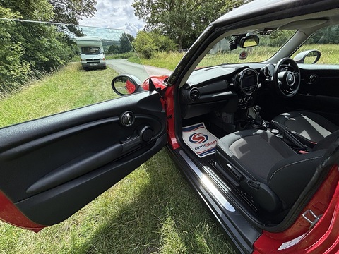 Cooper 1.5 3dr Hatchback Automatic Petrol