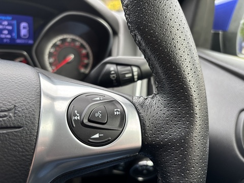 2.0T EcoBoost ST-3 Hatchback 5dr Petrol Manual Euro 5 (s/s) (250 ps)