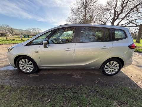 1.4i Turbo Design MPV 5dr Petrol Manual Euro 6 (140 ps)