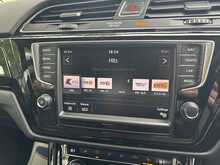 Volkswagen Touran Sel Tsi Bluemotion Technology Dsg