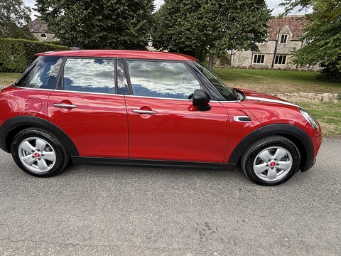 One 1.2 5dr Hatchback Automatic Petrol