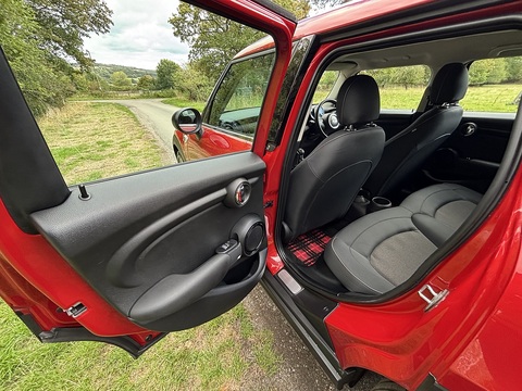 One 1.2 5dr Hatchback Automatic Petrol