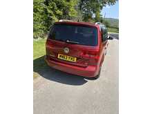 Volkswagen Touran Se Tsi Dsg
