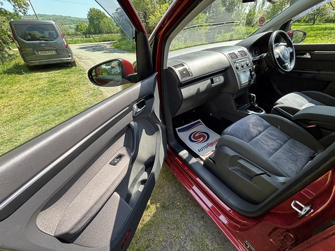 Se Tsi Dsg 1.4 5dr Mpv Semi Auto Petrol
