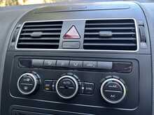 Volkswagen Touran Se Tsi Dsg