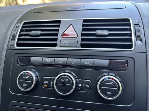 Se Tsi Dsg 1.4 5dr Mpv Semi Auto Petrol