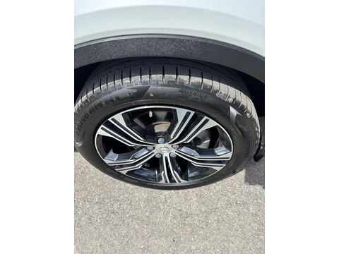 T4 Inscription Awd 2.0 5dr Estate Automatic Petrol