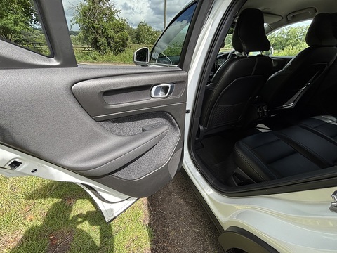 T4 Inscription Awd 2.0 5dr Estate Automatic Petrol