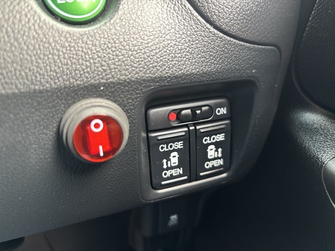 GL Pack Custom 658 5dr MPV Automatic Petrol