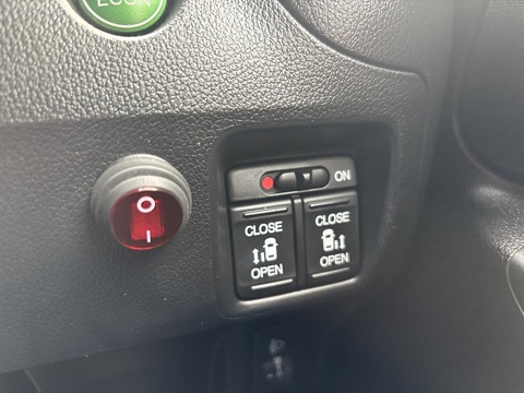G Turbo Package 658 5dr MPV Automatic Petrol