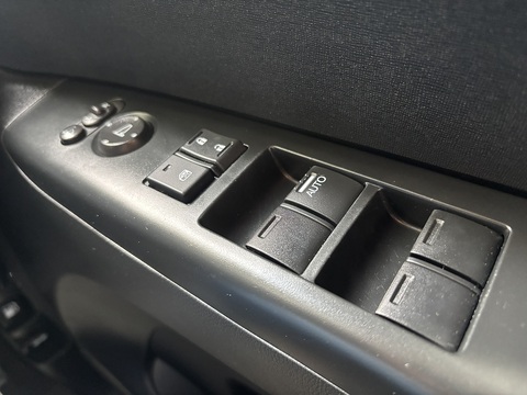 G Turbo Package 658 5dr MPV Automatic Petrol
