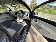 Volkswagen Up High Up