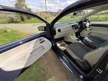 Volkswagen Up High Up