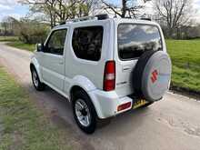 Suzuki Jimny VVT SZ4