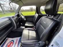 Suzuki Jimny VVT SZ4