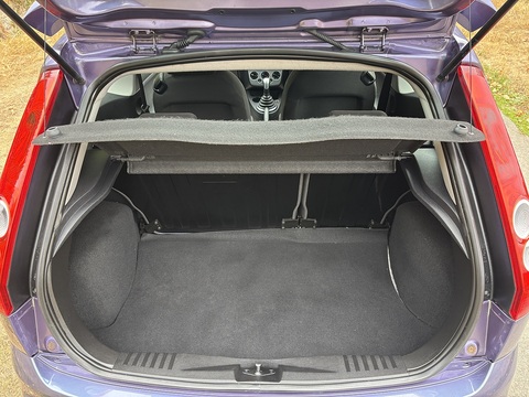 1.25 Zetec Climate Hatchback 3dr Petrol Manual (142 g/km, 74 bhp)