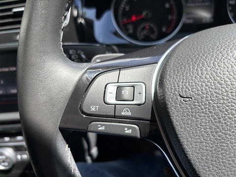 Se Tsi Bluemotion Technology Dsg Estate 1.4 Semi Auto Petrol