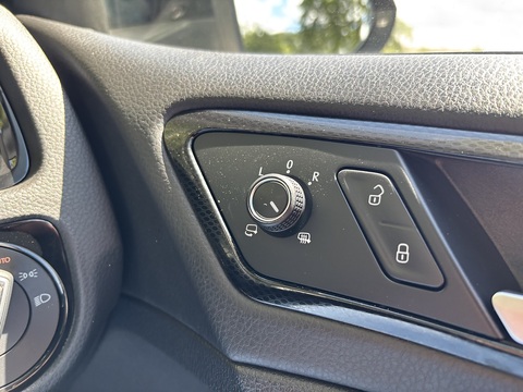 Se Tsi Bluemotion Technology Dsg Estate 1.4 Semi Auto Petrol