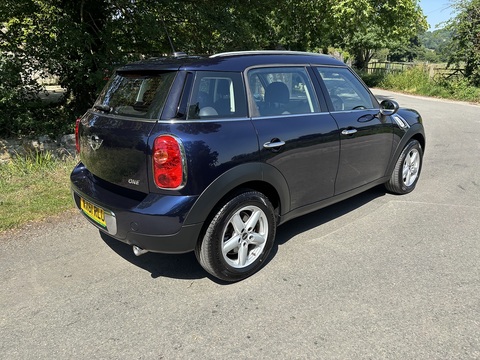 One 1.6 5dr Hatchback Automatic Petrol