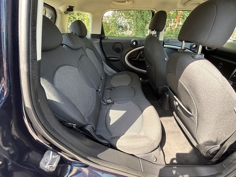 One 1.6 5dr Hatchback Automatic Petrol