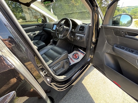 Se Tsi Bluemotion Technology Dsg 1.4 5dr Mpv Semi Auto Petrol