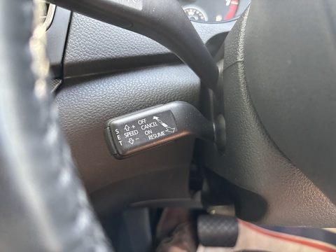 Se Tsi Bluemotion Technology Dsg 1.4 5dr Mpv Semi Auto Petrol