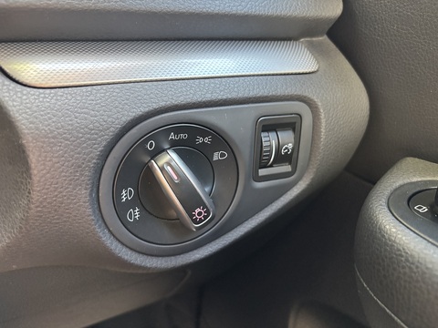 Se Tsi Bluemotion Technology Dsg 1.4 5dr Mpv Semi Auto Petrol