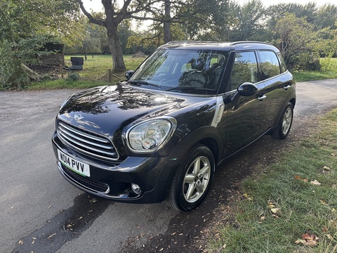 One 1.6 5dr Hatchback Automatic Petrol