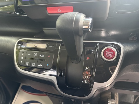GL Pack Custom 658 5dr MPV Automatic Petrol