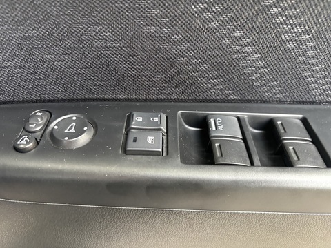 GL Pack Custom 658 5dr MPV Automatic Petrol