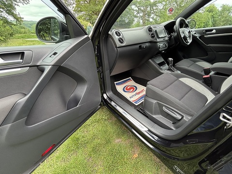 R Line Tsi 4Motion Dsg 2.0 5dr Estate Semi Auto Petrol