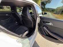 Mercedes-Benz Cla Cla 180 Amg Line