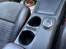 Mercedes-Benz Cla Cla 180 Amg Line