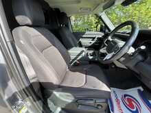 Land Rover Defender 90 D250 MHEV