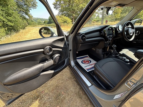 One 1.2 5dr Hatchback Automatic Petrol